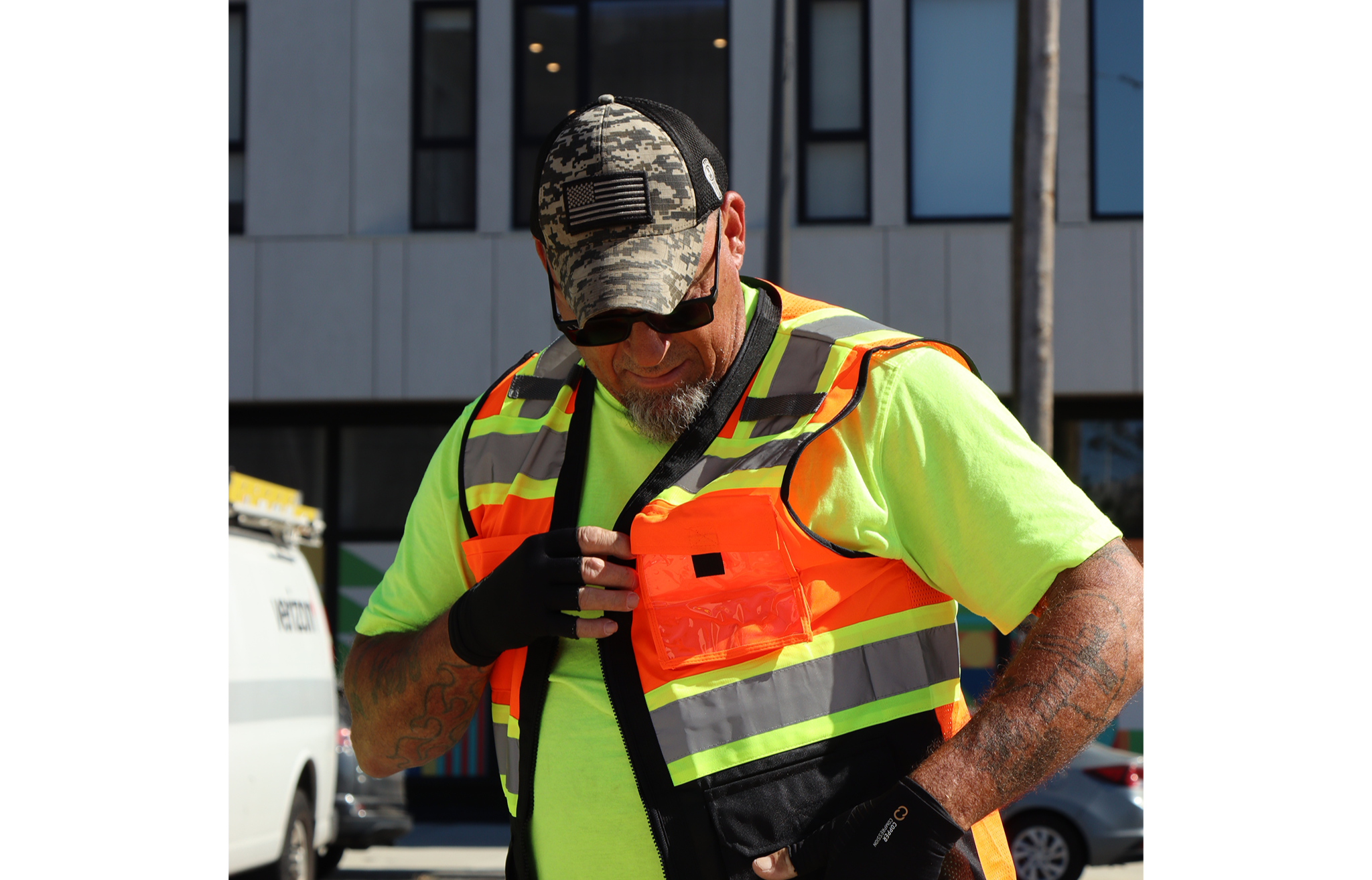 Safety-vest-construction-worker 